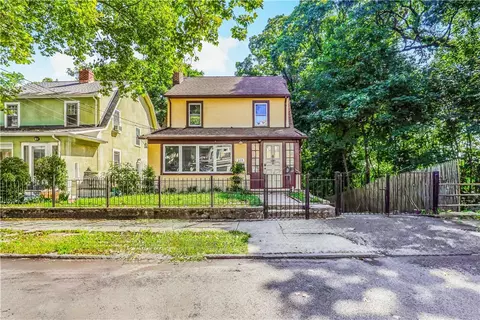 419 Warwick Ave, Mount Vernon, NY 10553