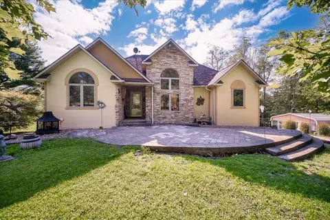 189 Pirog Rd, Shawangunk, NY 12566