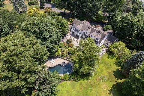 99 Wilson Park Dr, Greenburgh, NY 10591