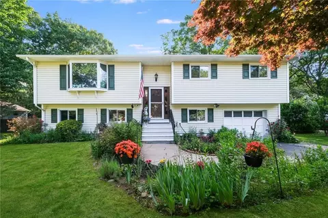 17 Di Rubbo Dr, Cortlandt, NY 10567