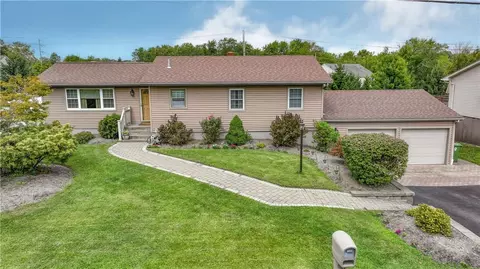 101 Vincent Dr, Middletown, NY 10940