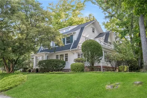 250 Eastland Ave, Pelham, NY 10803