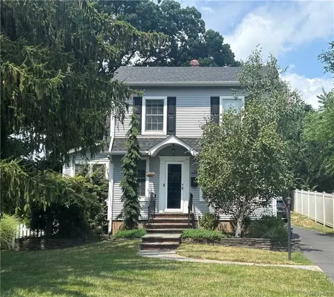 79 Hunt Ave, Orangetown, NY 10965