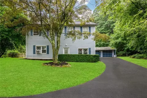 898 Chestnut Ridge Rd, Ramapo, NY 10977