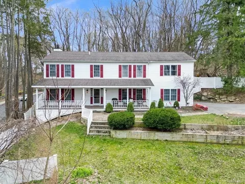 2 Cottage Ter, Bedford Hills, NY 10507