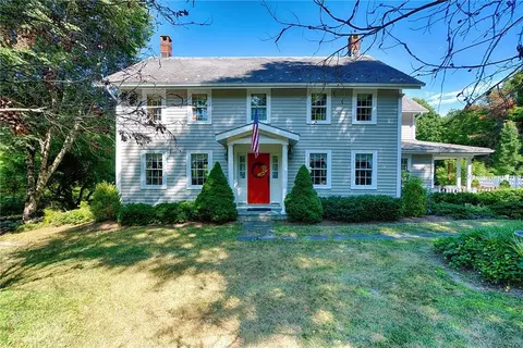 383 Plattekill Rd, Marlboro, NY 12542