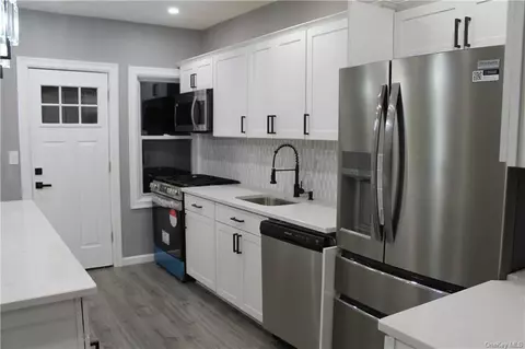 88-15 78 St, New York, NY 11421