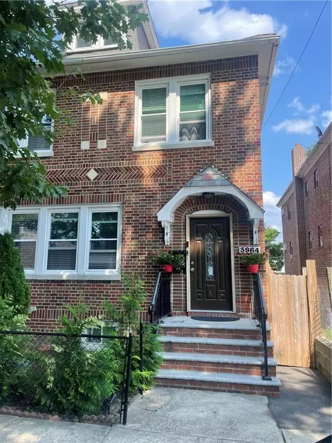 3964 Bell Ave, New York, NY 10466