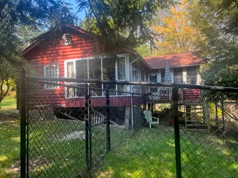 60 Seminole Trl, Bethel, NY 12720