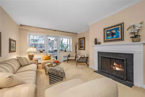 50 Popham Rd #4I, Scarsdale, NY 10583
