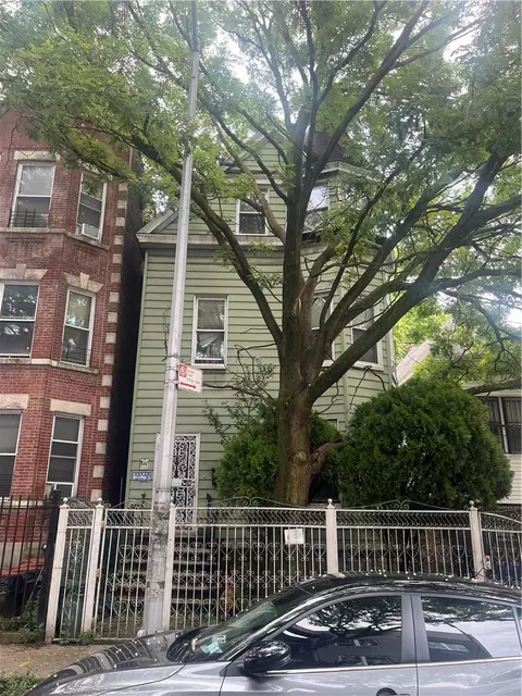 1818 Topping Ave, New York, NY 10457