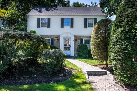 94 Berrian Rd, New Rochelle, NY 10804