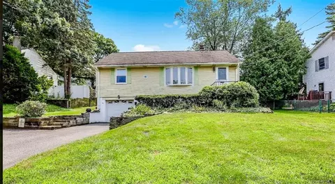 11 Mackey Rd, Haverstraw, NY 10923