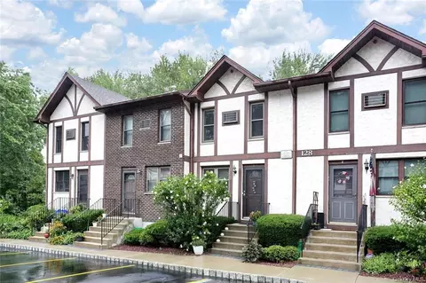 128 N Route 303 #3, Clarkstown, NY 10920