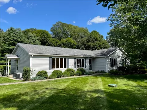 53 County Route 8, Ancram, NY 12503