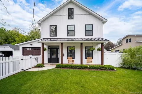 90 Railroad Ave, Montgomery, NY 12549
