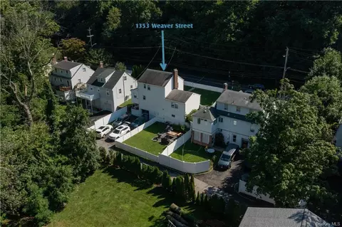 1353 Weaver St, Scarsdale, NY 10583