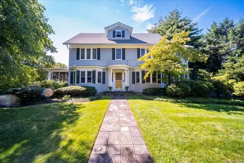 110 Livingston St, Poughkeepsie, NY 12601