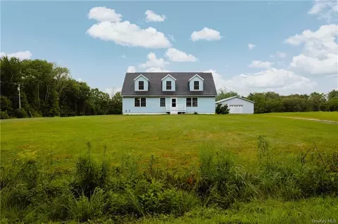 212 Burr Rd, Cochecton, NY 12726