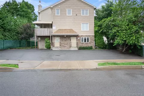 103 Decatur Ave #201, Ramapo, NY 10977
