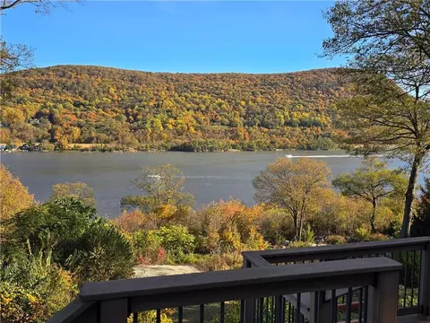 21 Wayne Ave, Highlands, NY 10922
