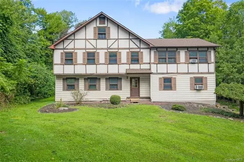523 Van Wyck Lake Rd, East Fishkill, NY 12533