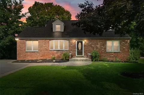 3613 Overlook Ave, Yorktown, NY 10598