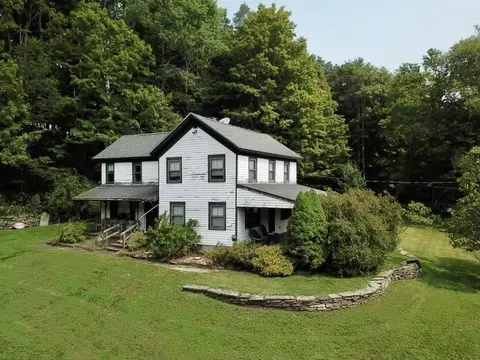 361 Beaver Lake Rd, Rockland, NY 12758
