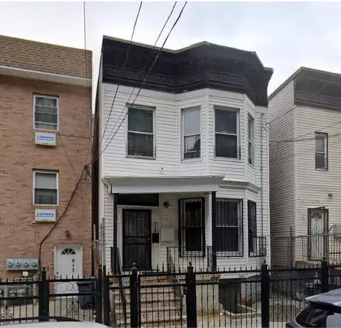 619 E 178th St, New York, NY 10457