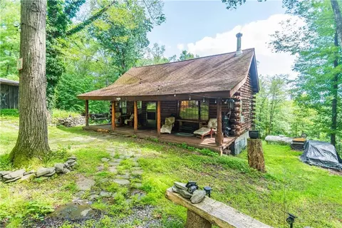 42 Mcguffey Rd, Rochester, NY 12446