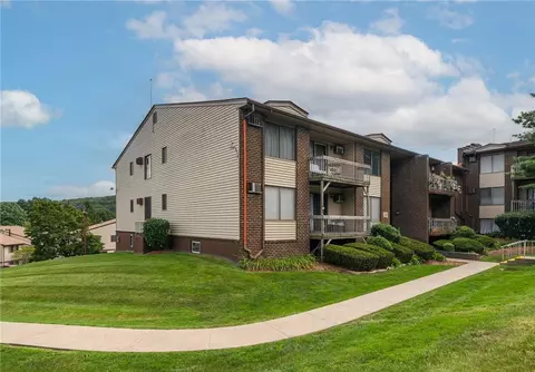 244 Country Club Ln, Pomona, NY 10970