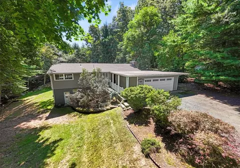 2 Haskell Ave, Ramapo, NY 10901