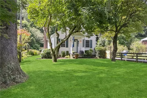 160 Byram Lake Rd, New Castle, NY 10549