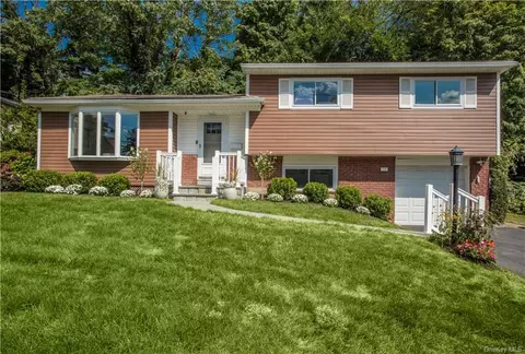 12 Chatham Rd, New Rochelle, NY 10804