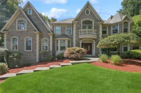 5 Running Brook Ln, Clarkstown, NY 10956