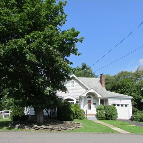 88 Weeks Ave, Cornwall On Hudson, NY 12520