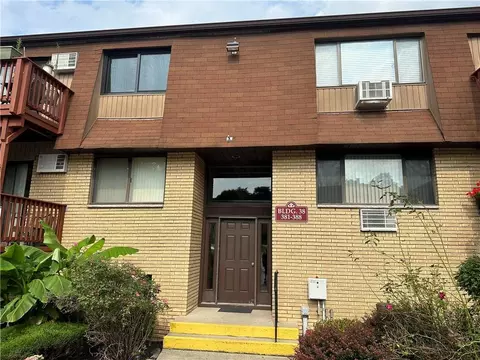 385 Richard Ct, Pomona, NY 10970