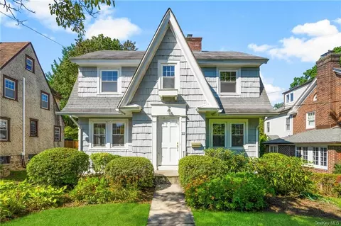 22 Kilmer Rd, Larchmont, NY 10538
