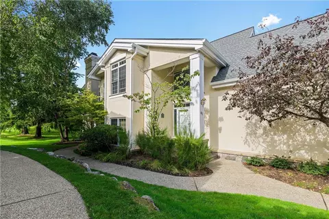 41 W Doral Greens Dr, Rye Brook, NY 10573