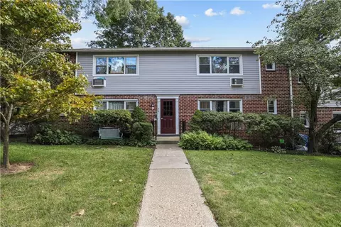50 Charter Cir #B, Ossining, NY 10562
