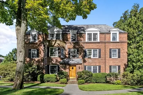 765 N Broadway #10E, Greenburgh, NY 10706