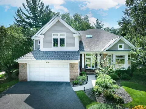 37 Longledge Dr, Rye Brook, NY 10573