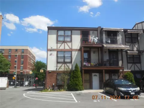 907 Prospect Ave #B, New York, NY 10459