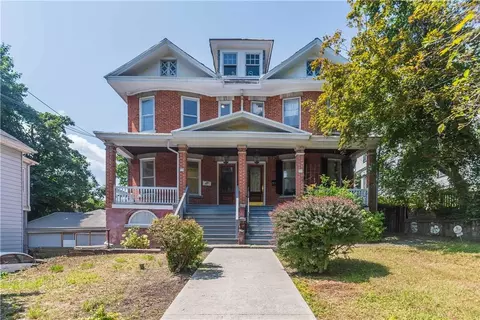 113 S Hamilton St, Poughkeepsie, NY 12601