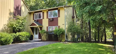 22 Robert Rd, Thompson, NY 12751