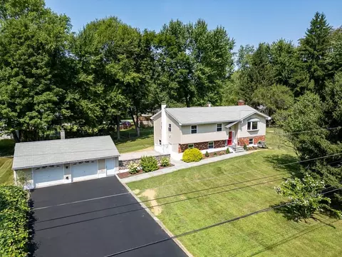 17 Circle Dr, East Fishkill, NY 12533