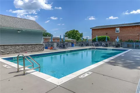 673 Pelham Rd #E13, New Rochelle, NY 10805