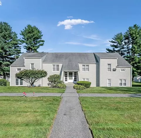 1703 Holly Stream Ct, Southeast, NY 10509