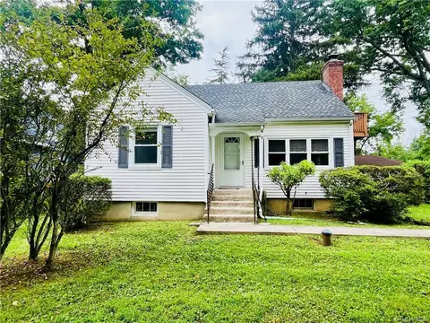213 Old Bates Gates Rd, Wawayanda, NY 10958