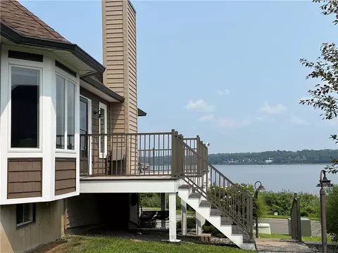 127 Riverview, Port Ewen, NY 12466